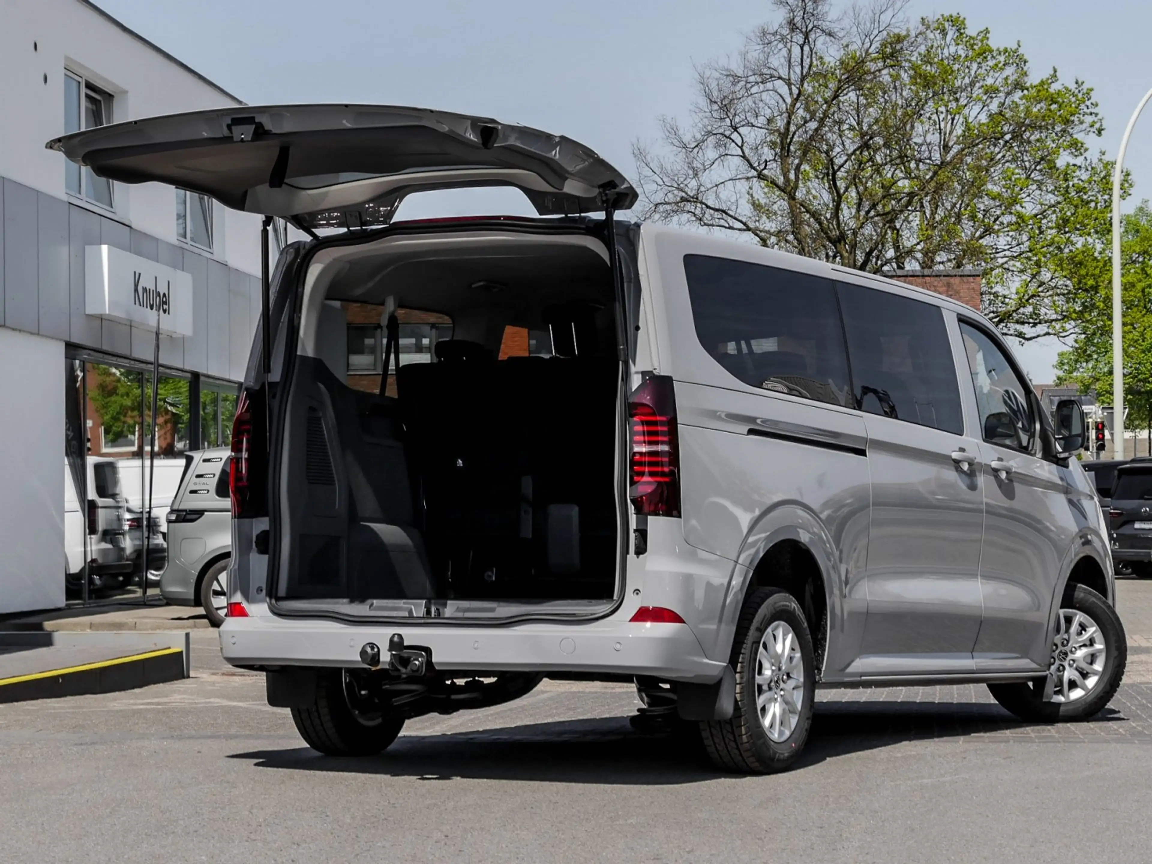 Volkswagen T7 Caravelle Life 2.0 TDI LR Autom. Ass+ AHK LED Navi 8-Sitzer — photo 14