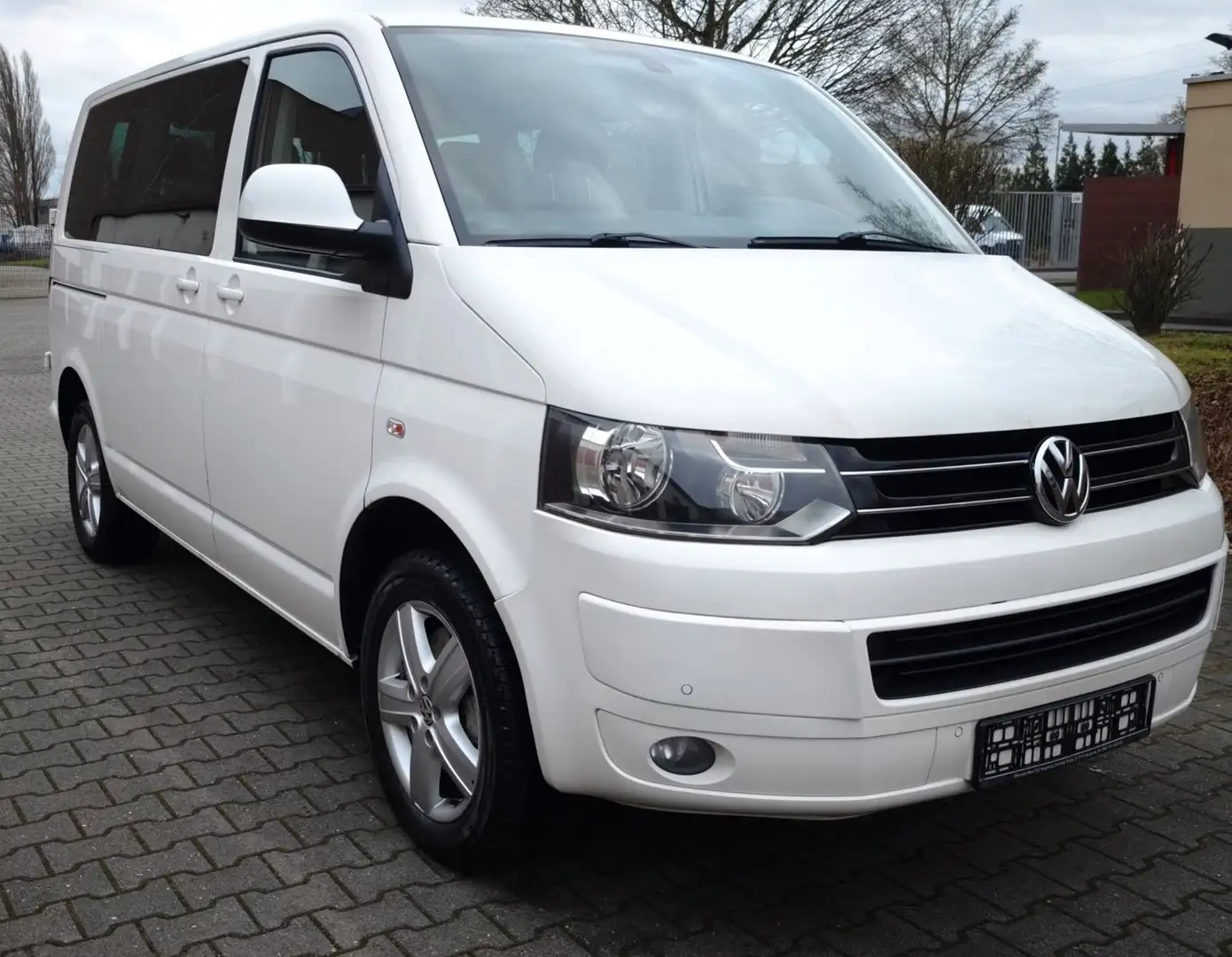 Volkswagen T5 Caravelle 4X4 Weiß - 2