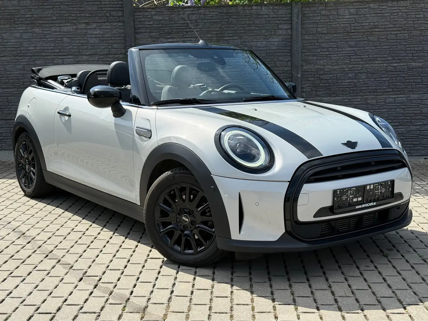 MINI Cooper Cabrio Cabriolet 1.5i Automaat "Navi/Camera/Black Pack P. Plateado - 1