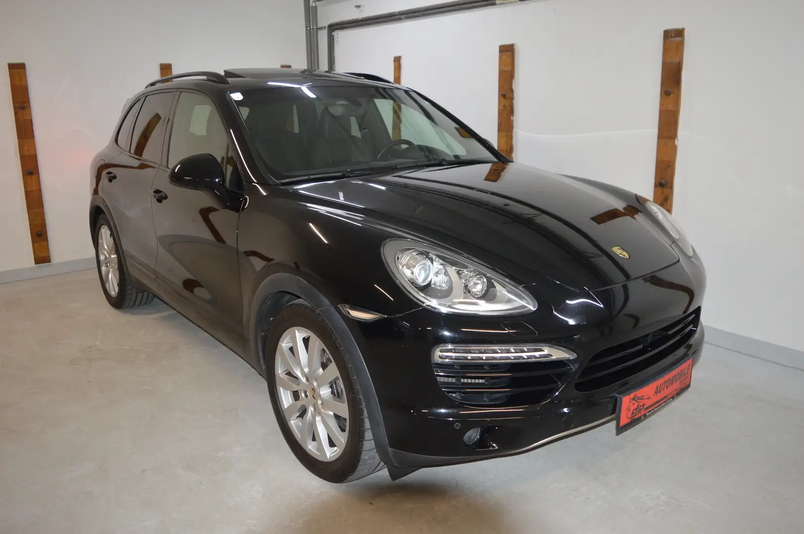 Porsche Cayenne 3,0D **2. Besitz**Leder**Kredit möglich** Schwarz - 1