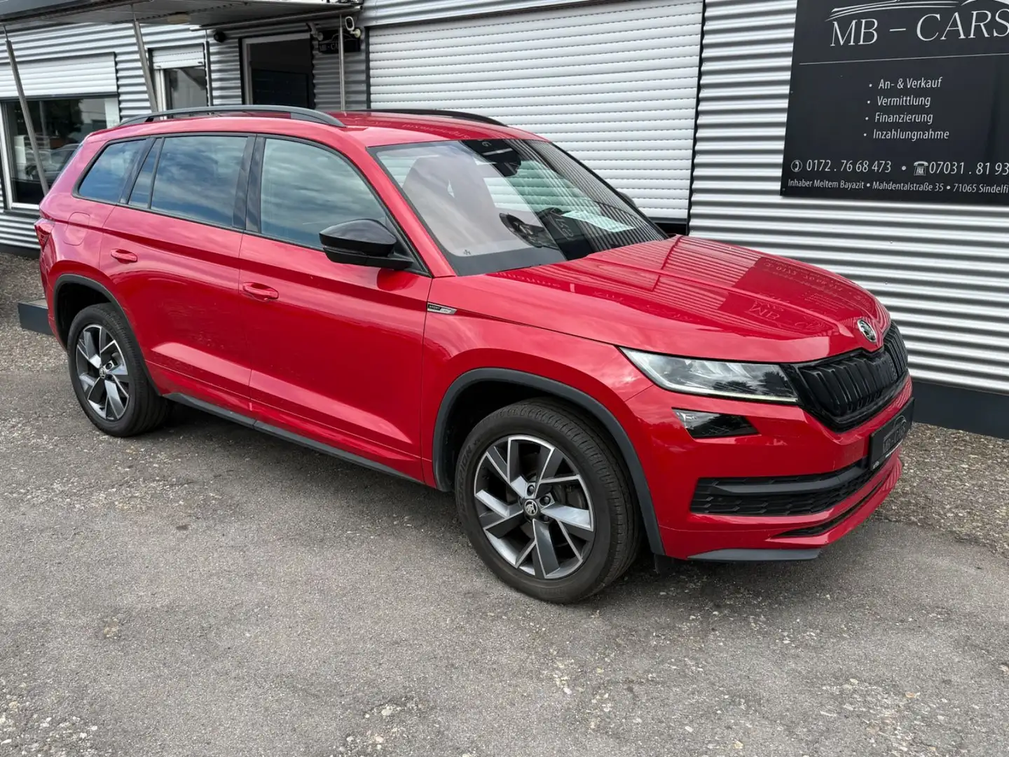 Skoda Kodiaq Sportline 4x4*DSG*LED*NAVi*AHK*KAM Roşu - 1