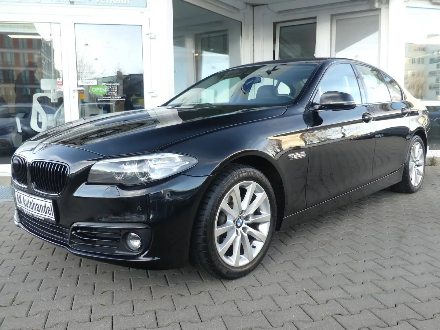 BMW 520 D xDrive Modern Line Bi-Xenon Leder PDC Navi Black - 1