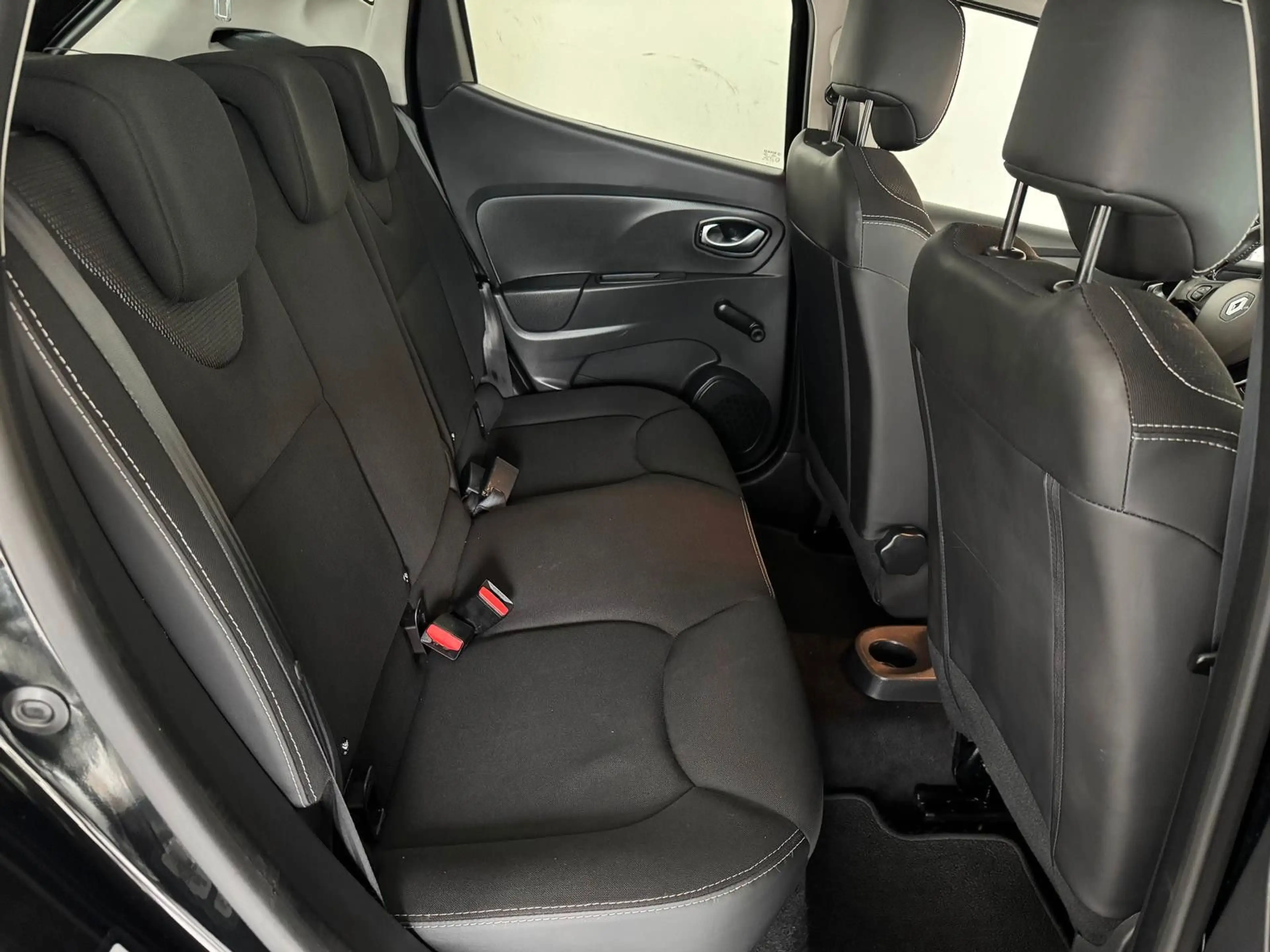Renault Clio IV Dynamique TCe **Klima+Tempomat** — photo 13