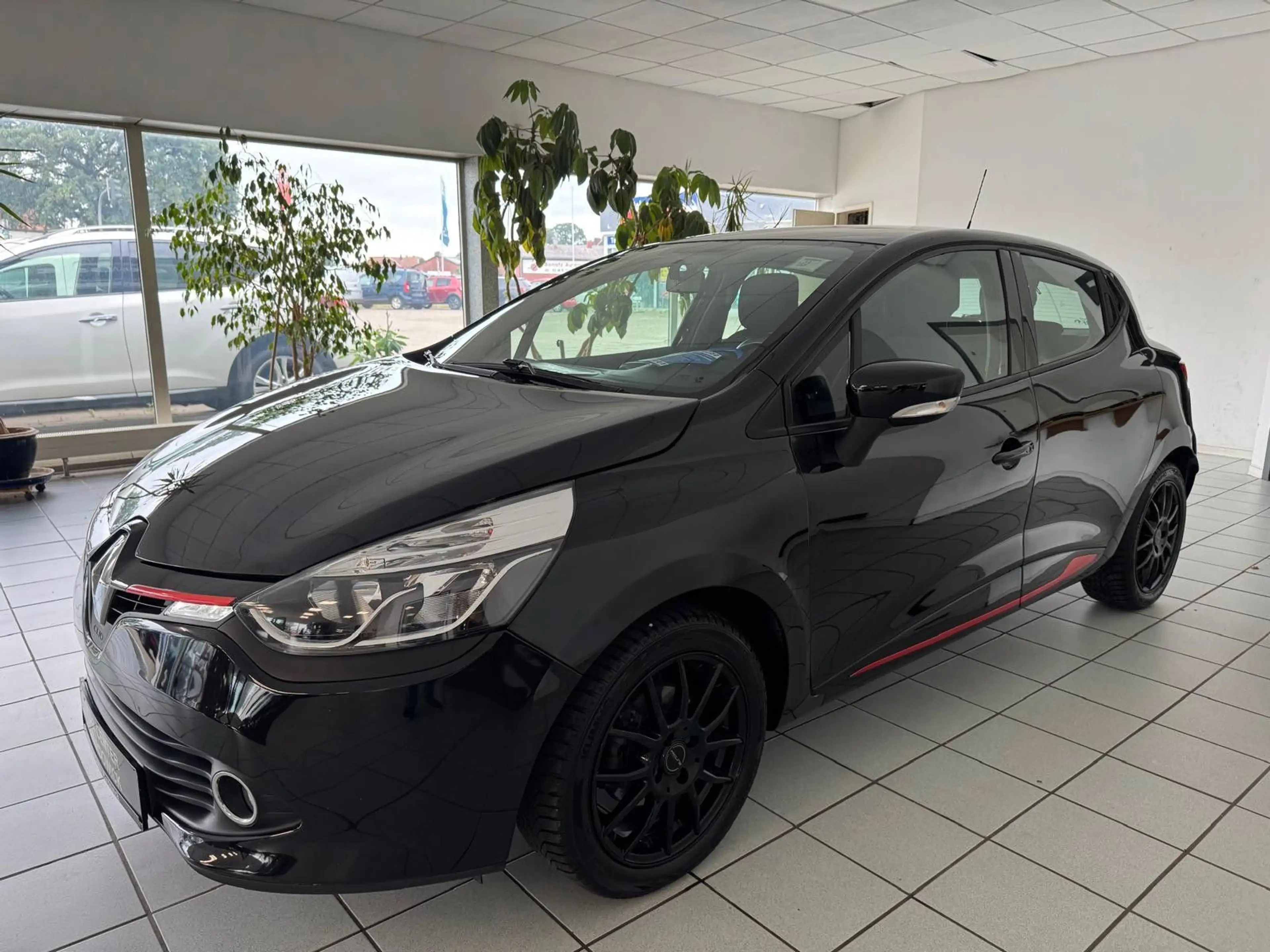 Renault Clio IV Dynamique TCe **Klima+Tempomat** — photo 8