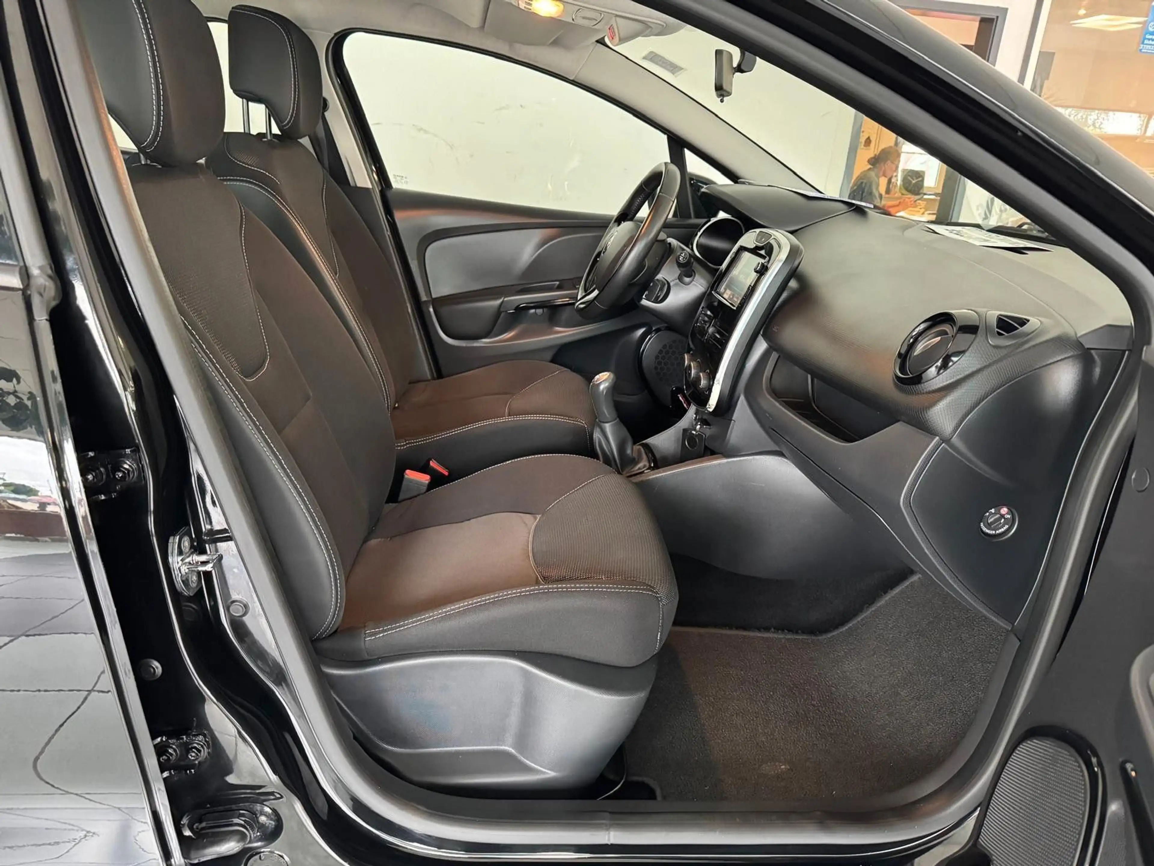 Renault Clio IV Dynamique TCe **Klima+Tempomat** — photo 12