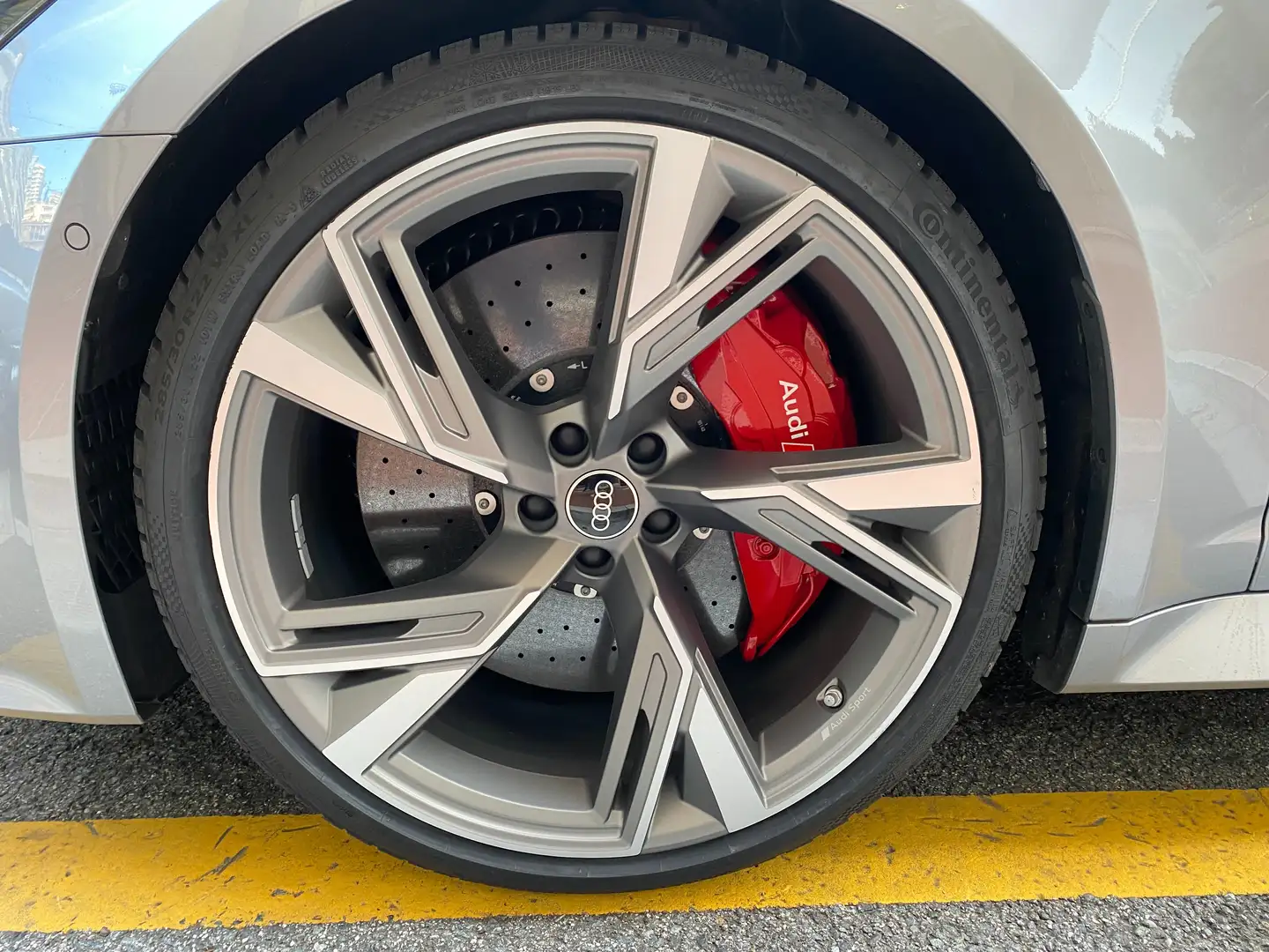 Audi RS6 Avant V8 4.0 TFSI 600 Tiptronic 8 Quattro Stříbrná - 2
