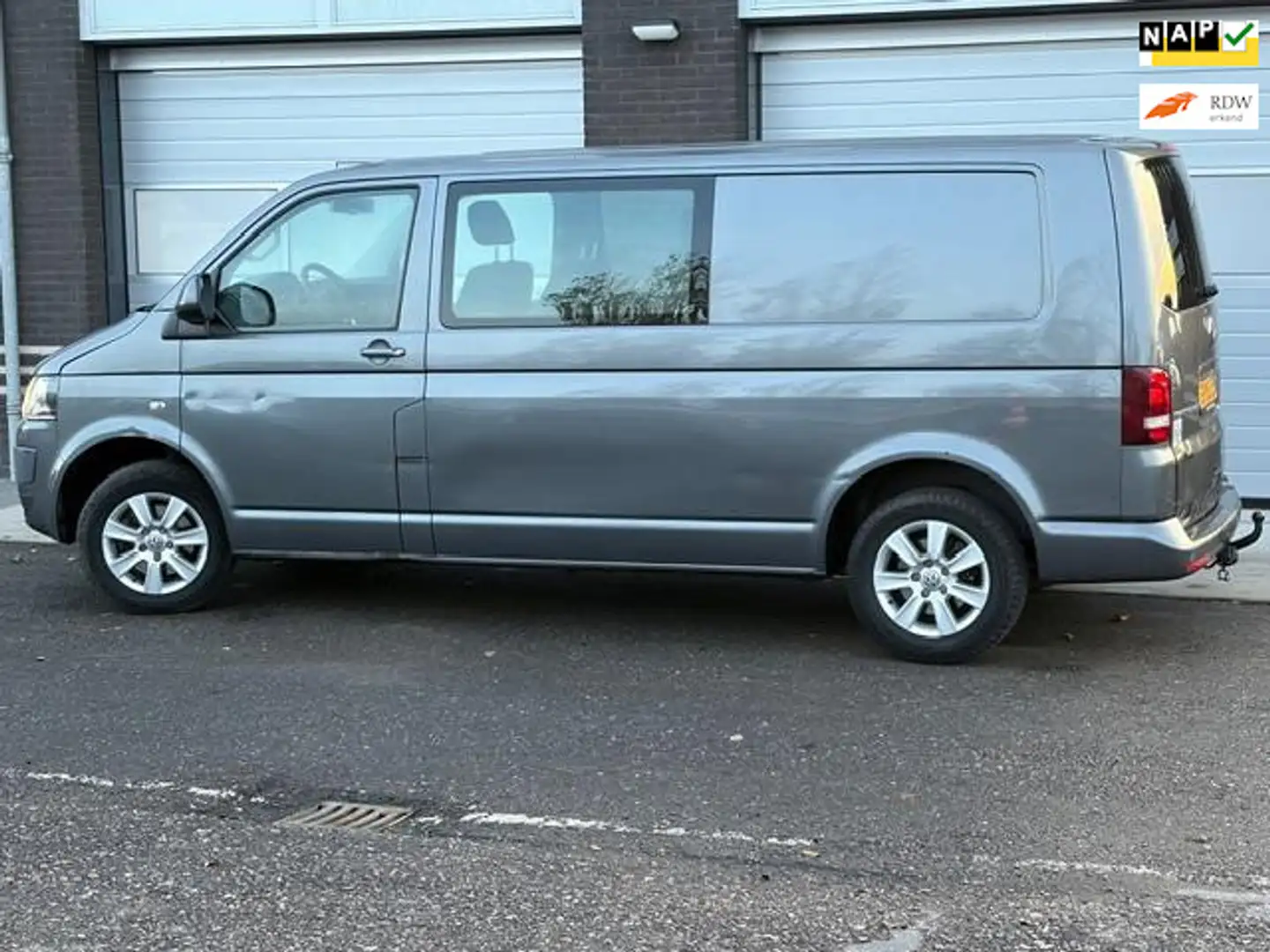 Volkswagen Transporter 2.0 TDI L2H1 DC Comfortline volledig onderhoud Grijs - 1