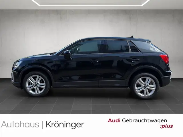 Audi Q2 view 3
