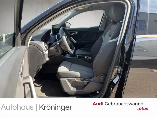 Audi Q2 view 7