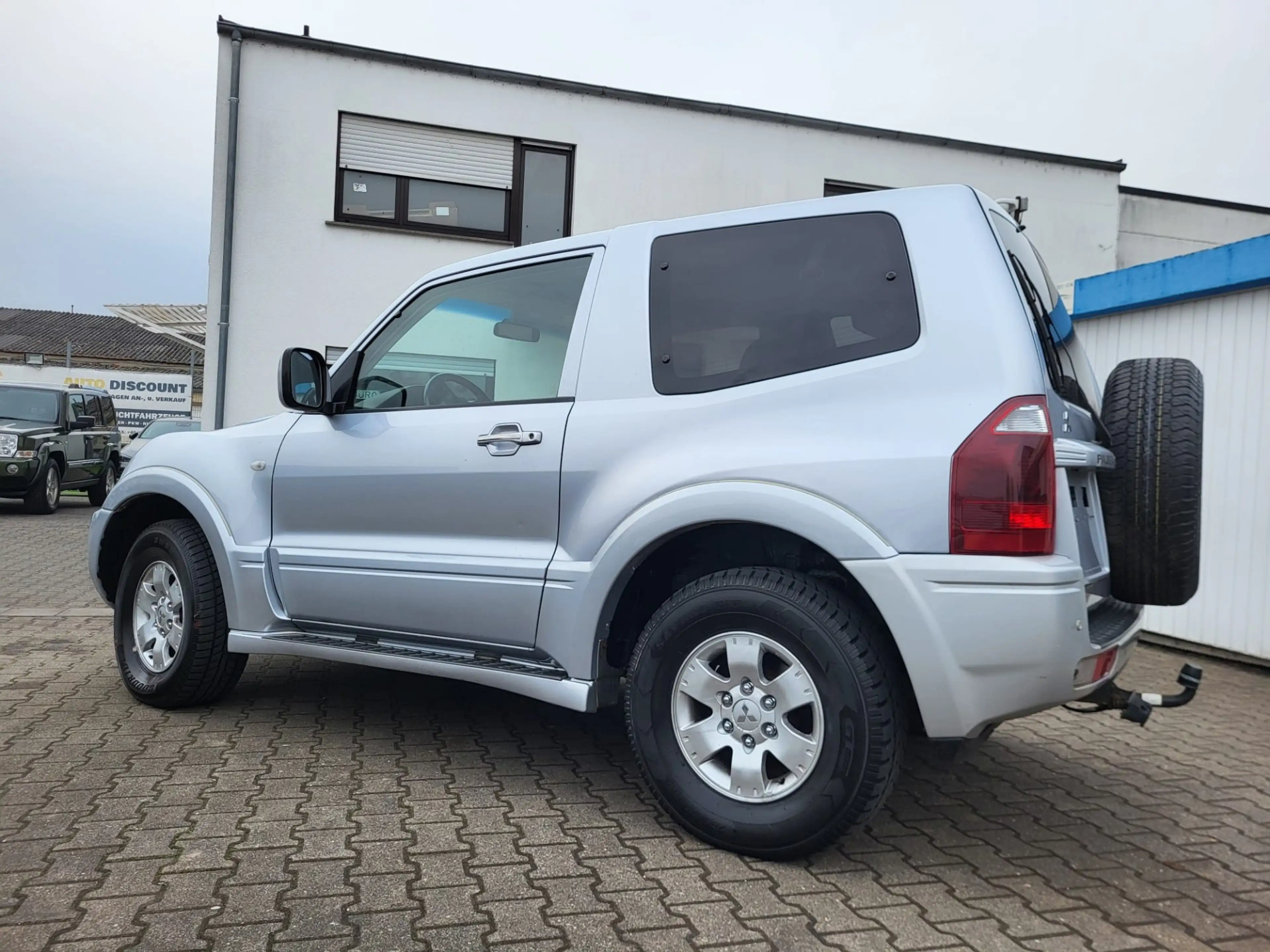 Mitsubishi Pajero 3.5 GDI Elegance **nur 107 Tkm** — photo 8