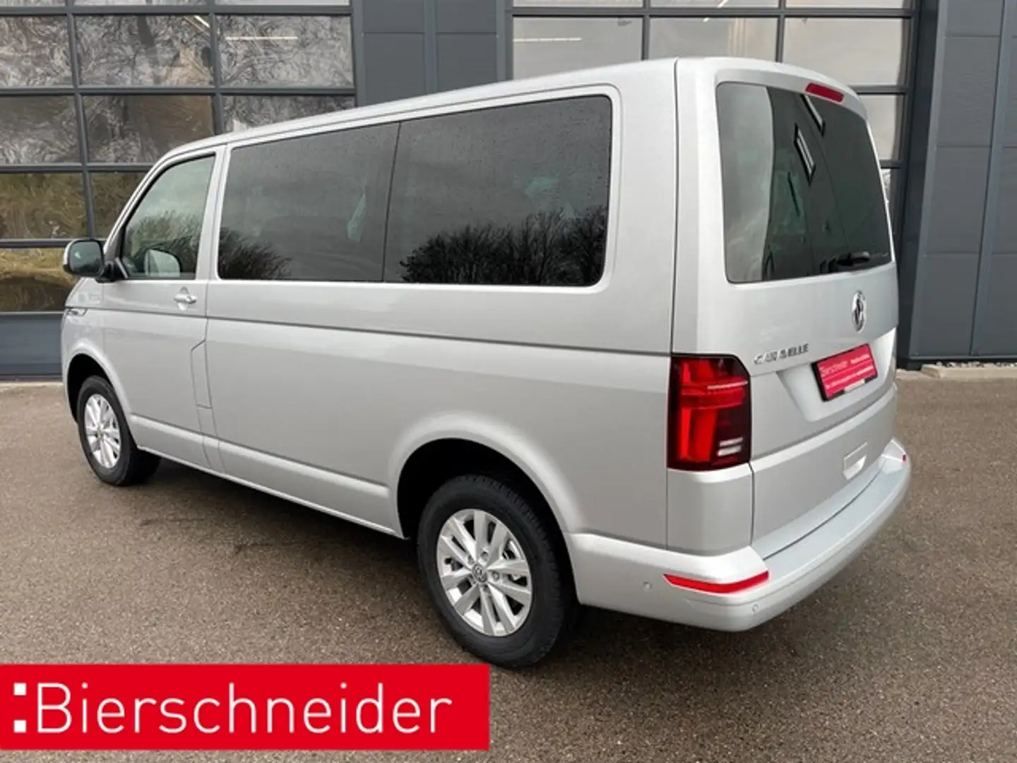 Volkswagen T6.1 Caravelle KR 2.0 TDI DSG Comfortline 9-S. NAVI ACC BLINDSPOT Gümüş rengi - 2