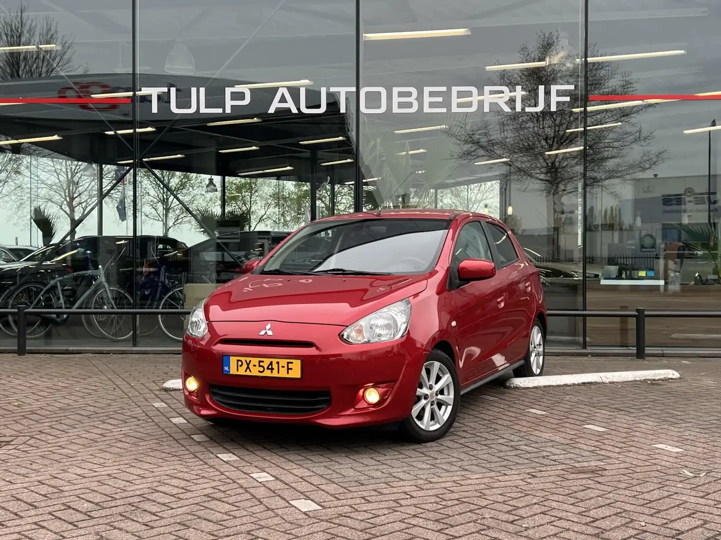 Mitsubishi Space Star 1.2 Intense+ 5 deurs Airco Navi Cruise Piros - 1