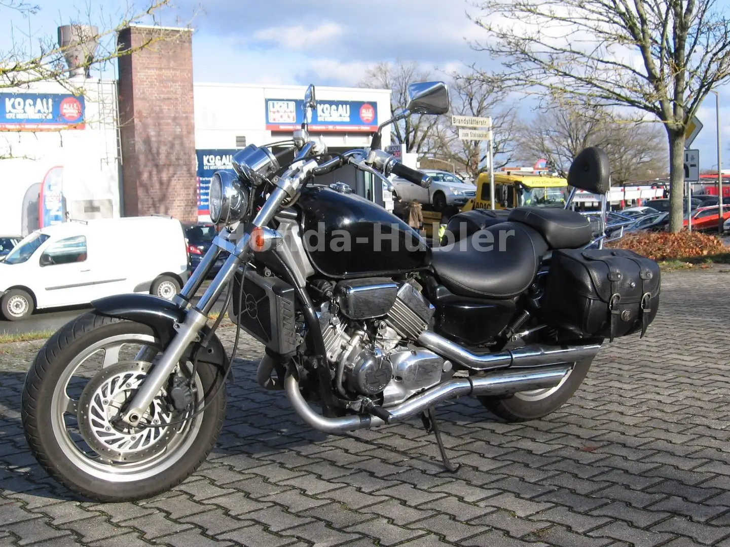 Honda VF 750 CS Negro - 1