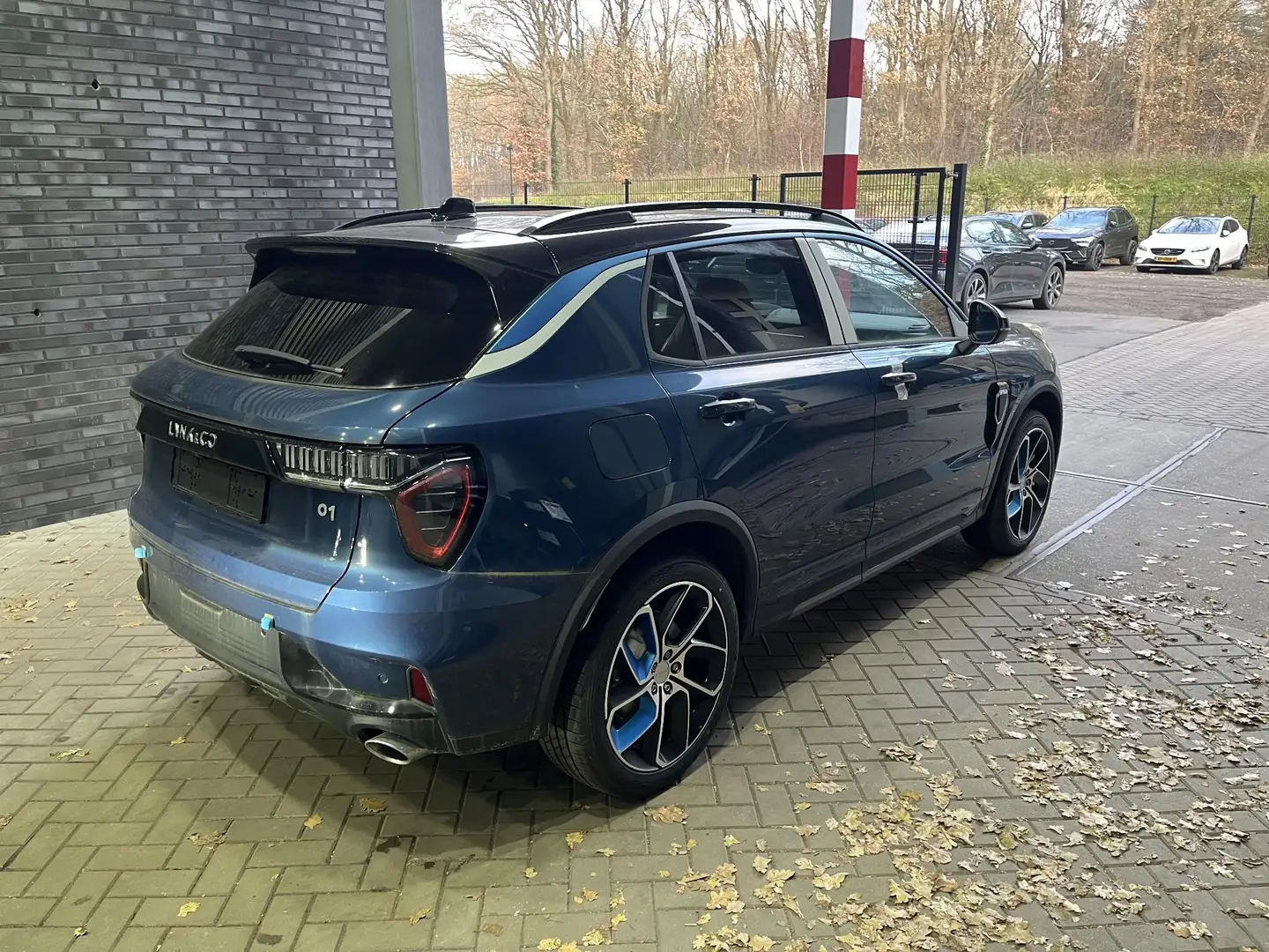 Lynk & Co 01 1.5 | NIEUW | Panoramadak | ACC | 360° Camera | Zw Albastru - 2