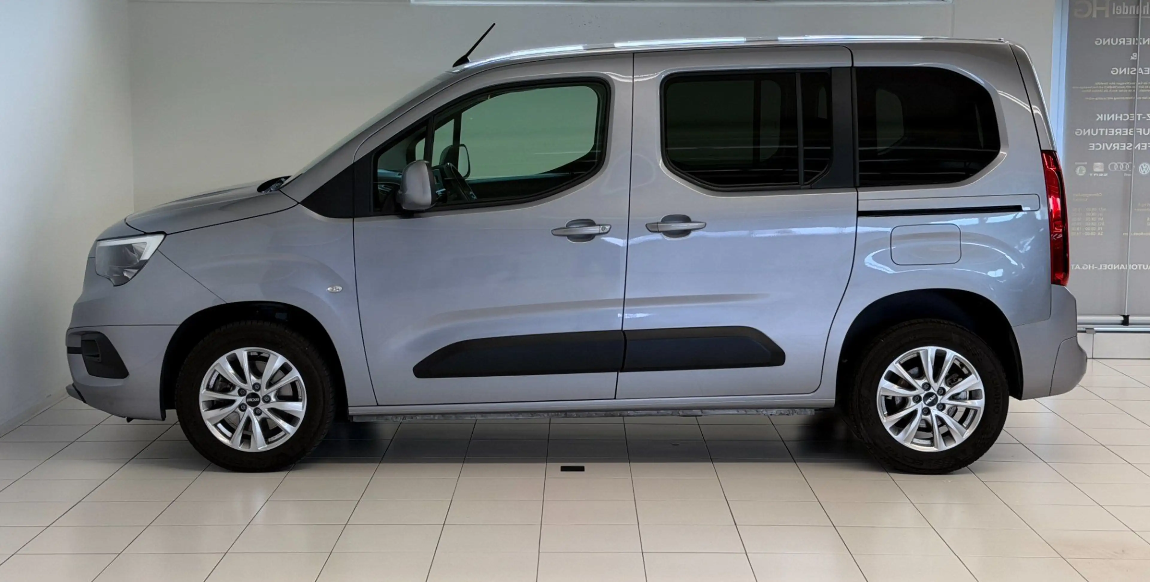 Opel Combo Life 1.2 Turbo Edition — photo 5