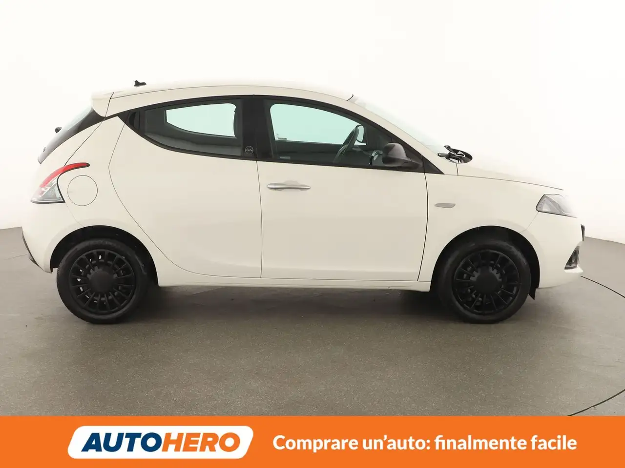 Lancia Ypsilon 2021 — фото 7