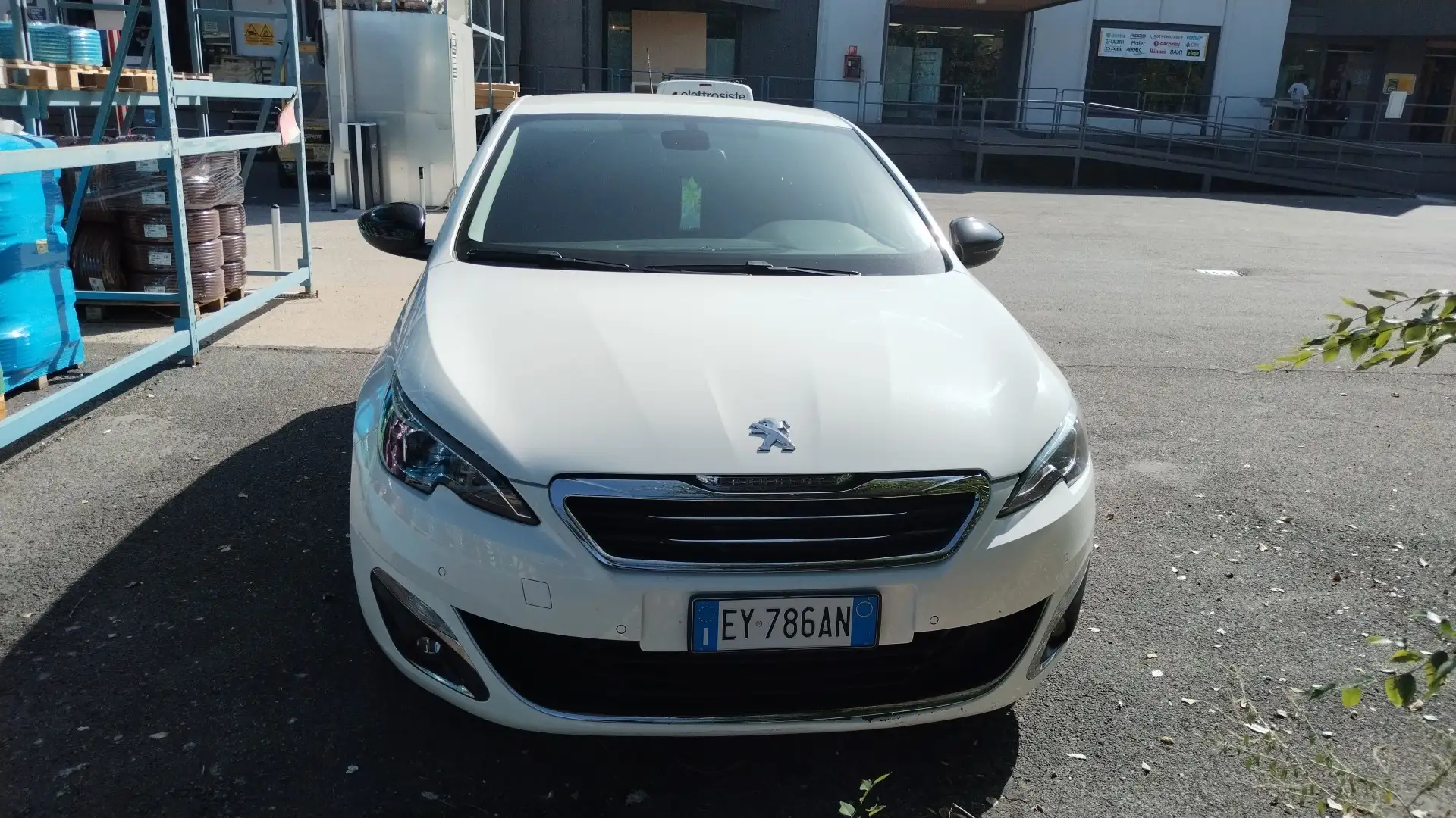 Peugeot 308 5p 1.6 e-hdi 8v Business s&s 115cv - 2