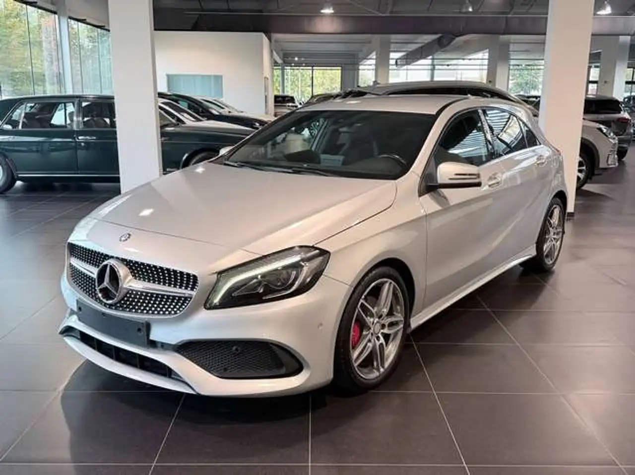 Mercedes-Benz A 180