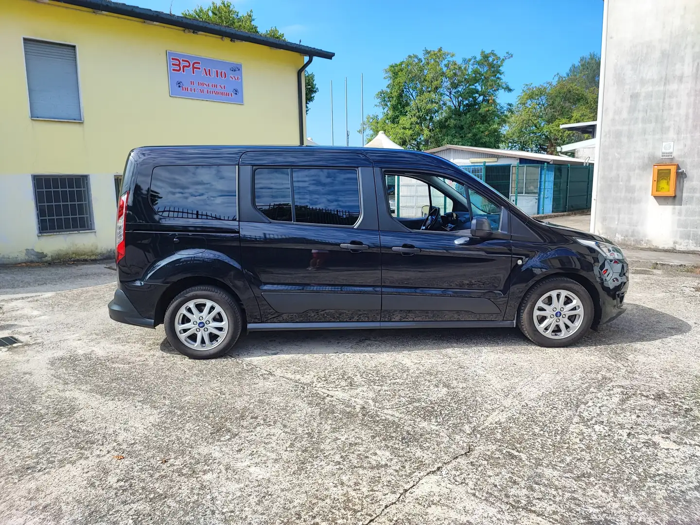 Ford Grand Tourneo Gancio Traino 7 Posti  Euro 6d-TEMP Schwarz - 1