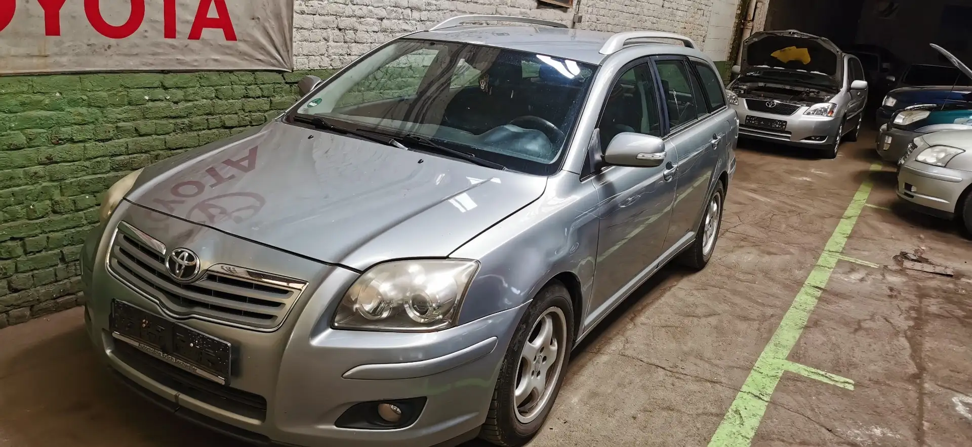 Toyota Avensis MC Break 126 D-4D Linéa TECHNO - 1
