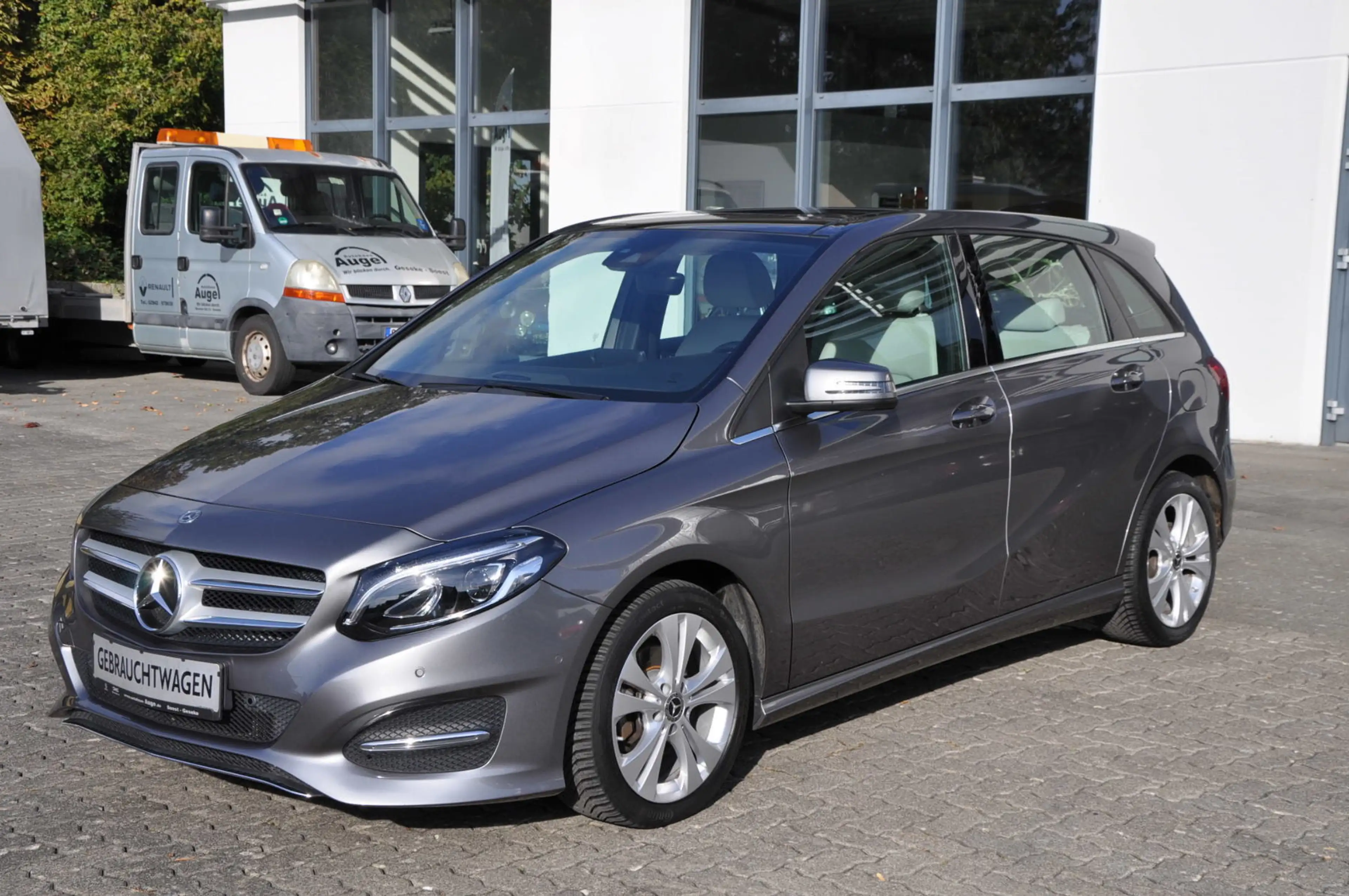 Mercedes-Benz B 200 *NAVI*BLUETHOOTH*PDC* — photo 2