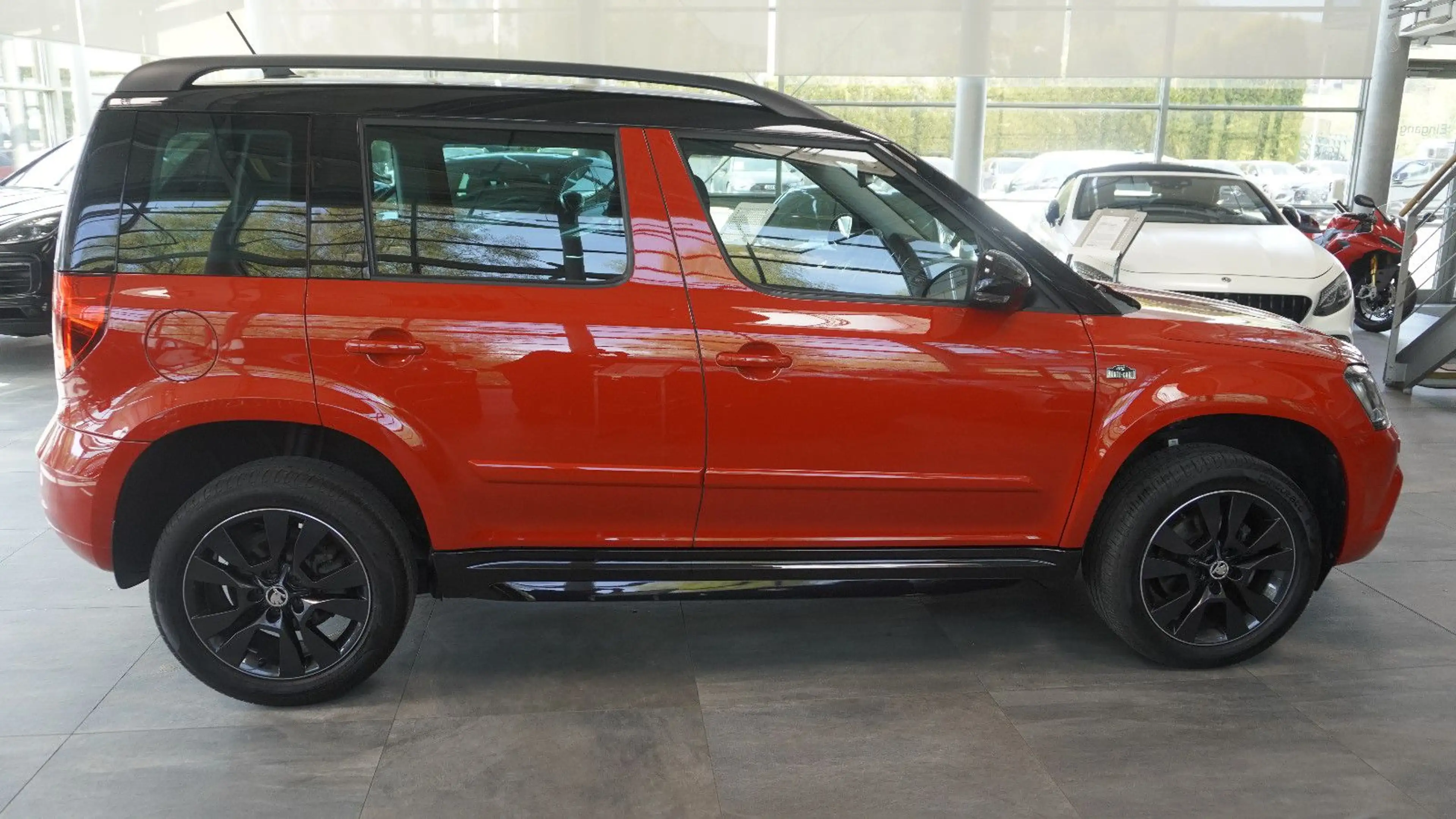 Skoda Yeti Monte Carlo 4x4 DSG *DAB*NAVI*KAM*SHZ*XENON — photo 4