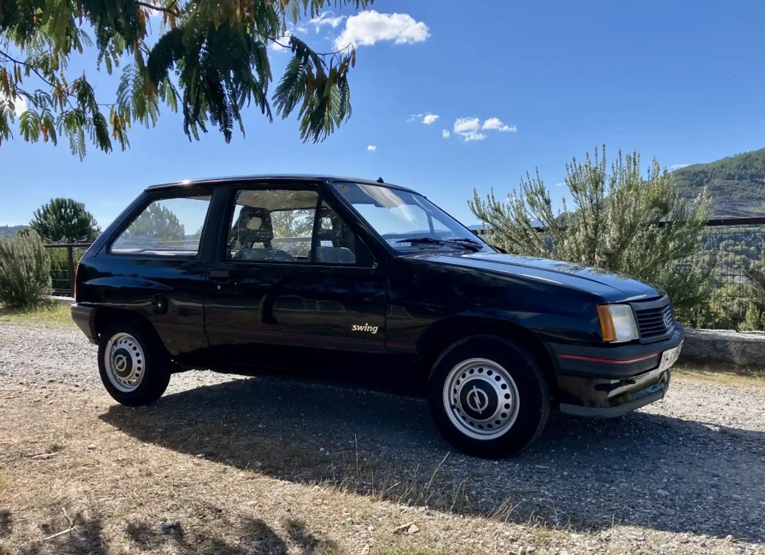 Opel Corsa 1.2 Swing Mas 5vel. Negro - 2