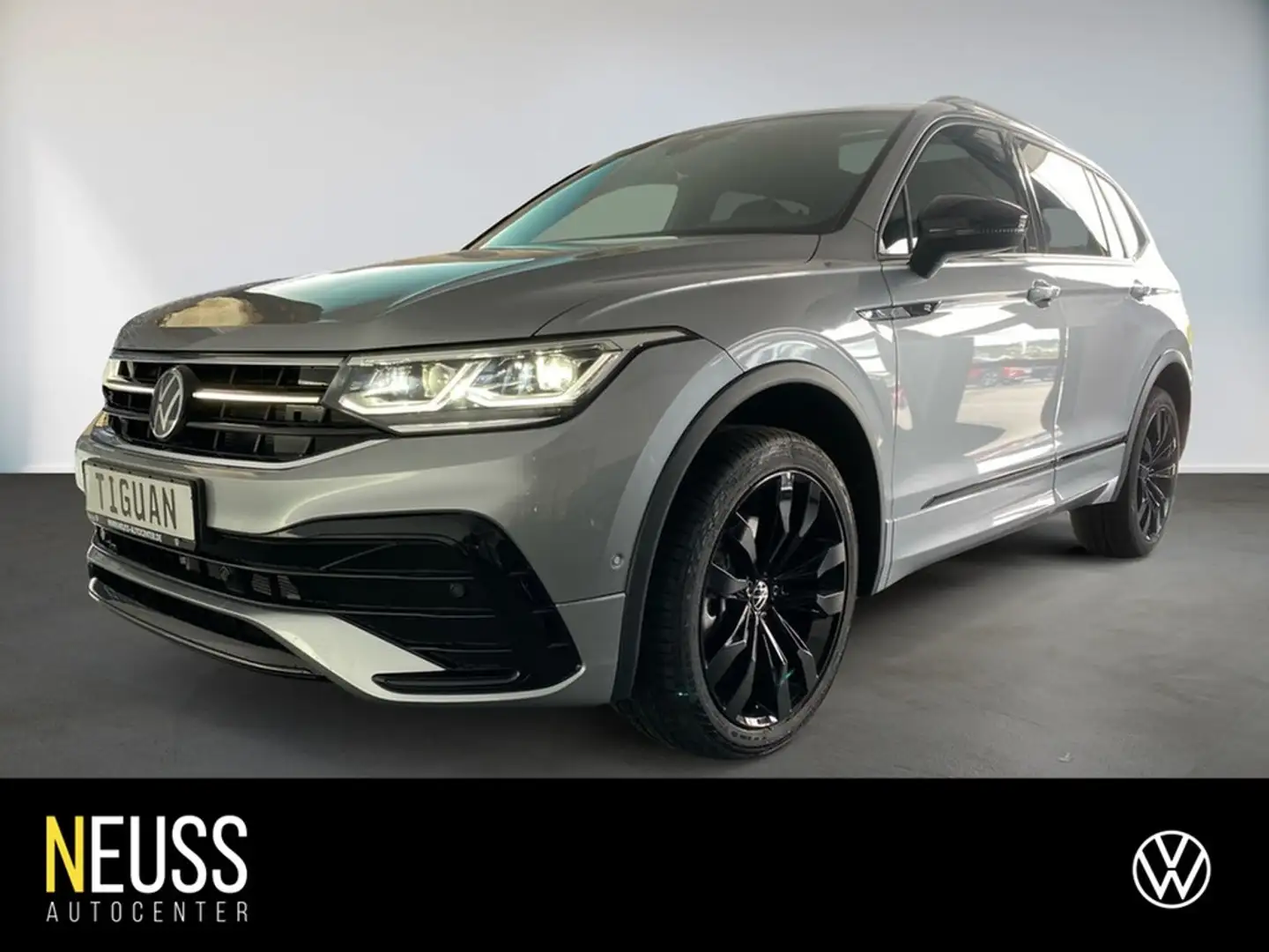 Volkswagen Tiguan Allspace 2.0 TDI DSG 4M R-Line +AHK+PANO+ Silber - 1