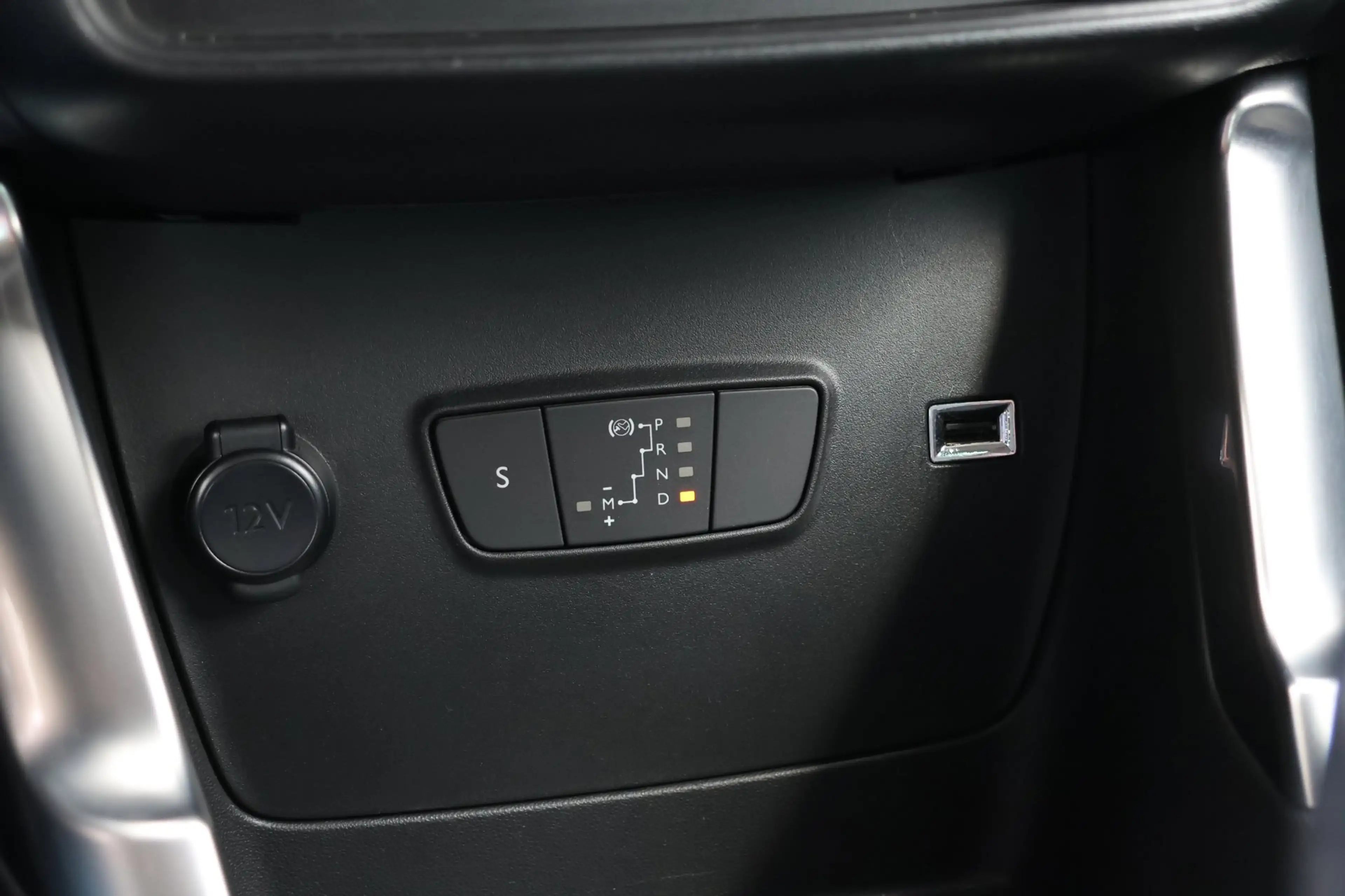 Citroen C3 Aircross 1.2 PureTech Feel | AUTOMAAT | CARPLAY | CLIMA | C — photo 21