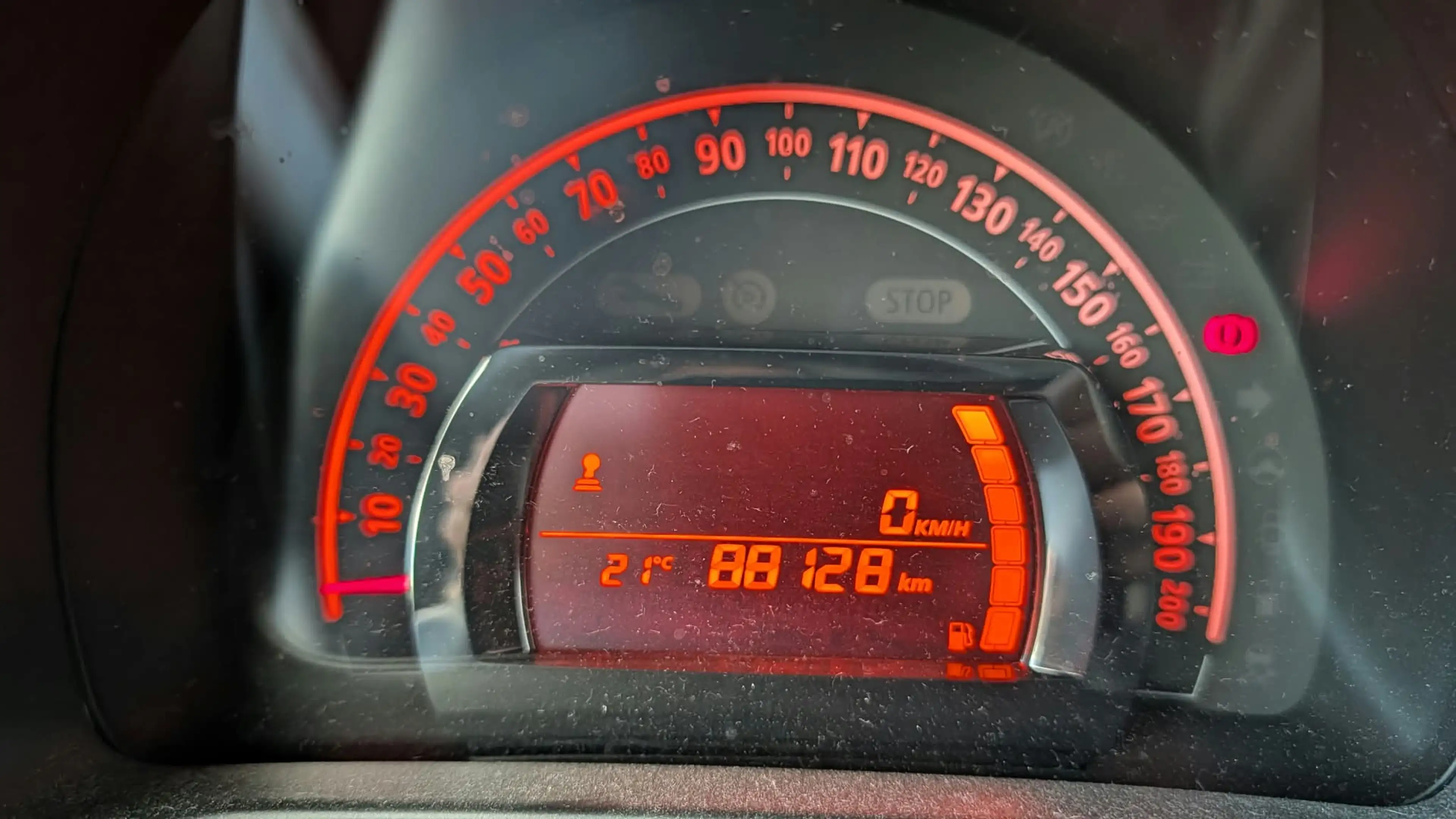 Renault Twingo Life — photo 11