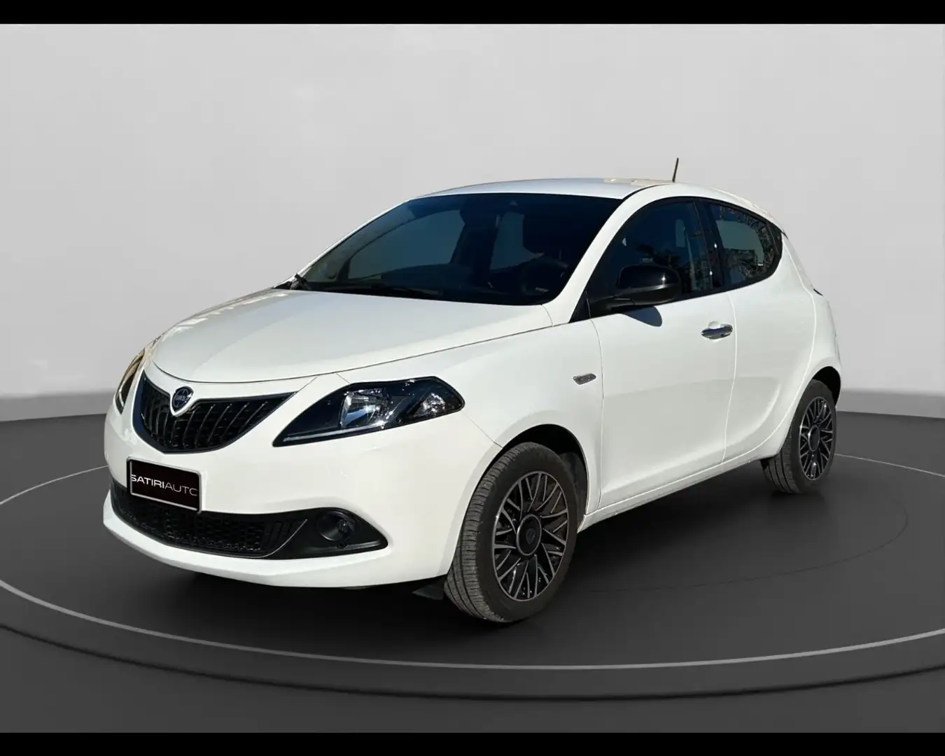 Lancia Ypsilon 1.0 FireFly Hybrid Platino Wit - 1