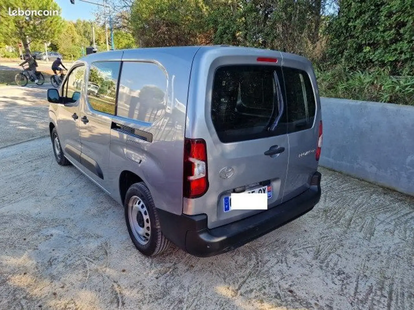 Toyota Proace City 1.5L 130 D-4D BVA CABINE CONFORT MC24 LONG Gris - 2
