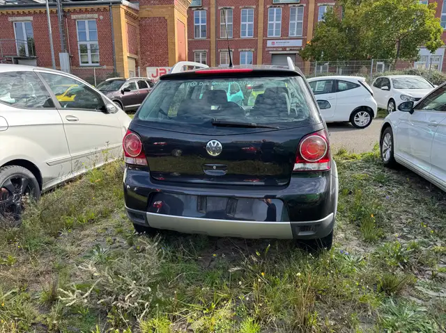 Volkswagen Polo Cross view 5