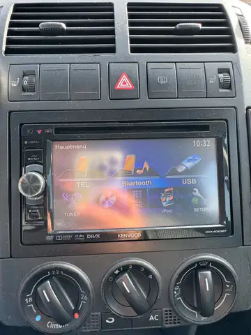 Volkswagen Polo Cross view 15