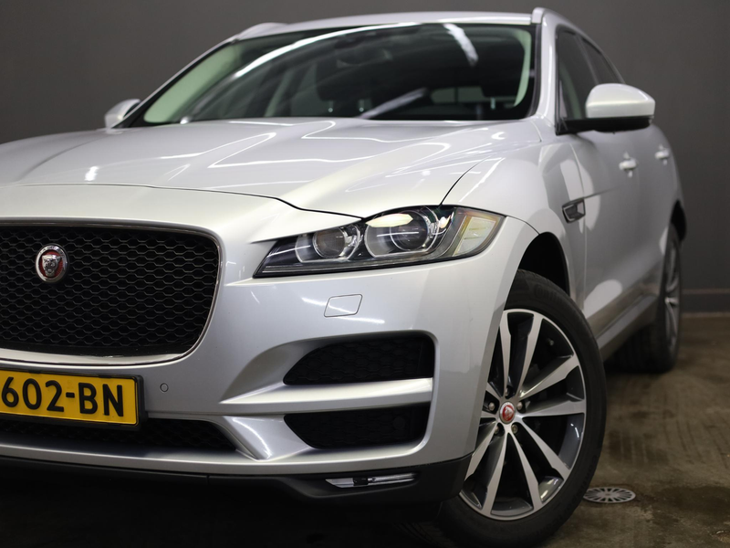 Jaguar F-Pace 2.0 Portfolio AWD 20d | Lederen bekleding — photo 10