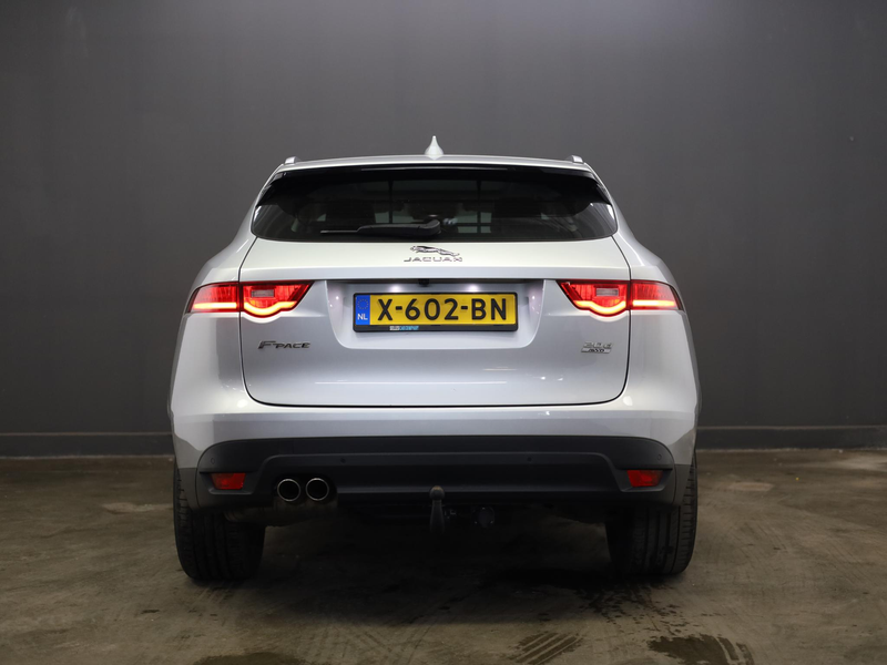 Jaguar F-Pace 2.0 Portfolio AWD 20d | Lederen bekleding — photo 13