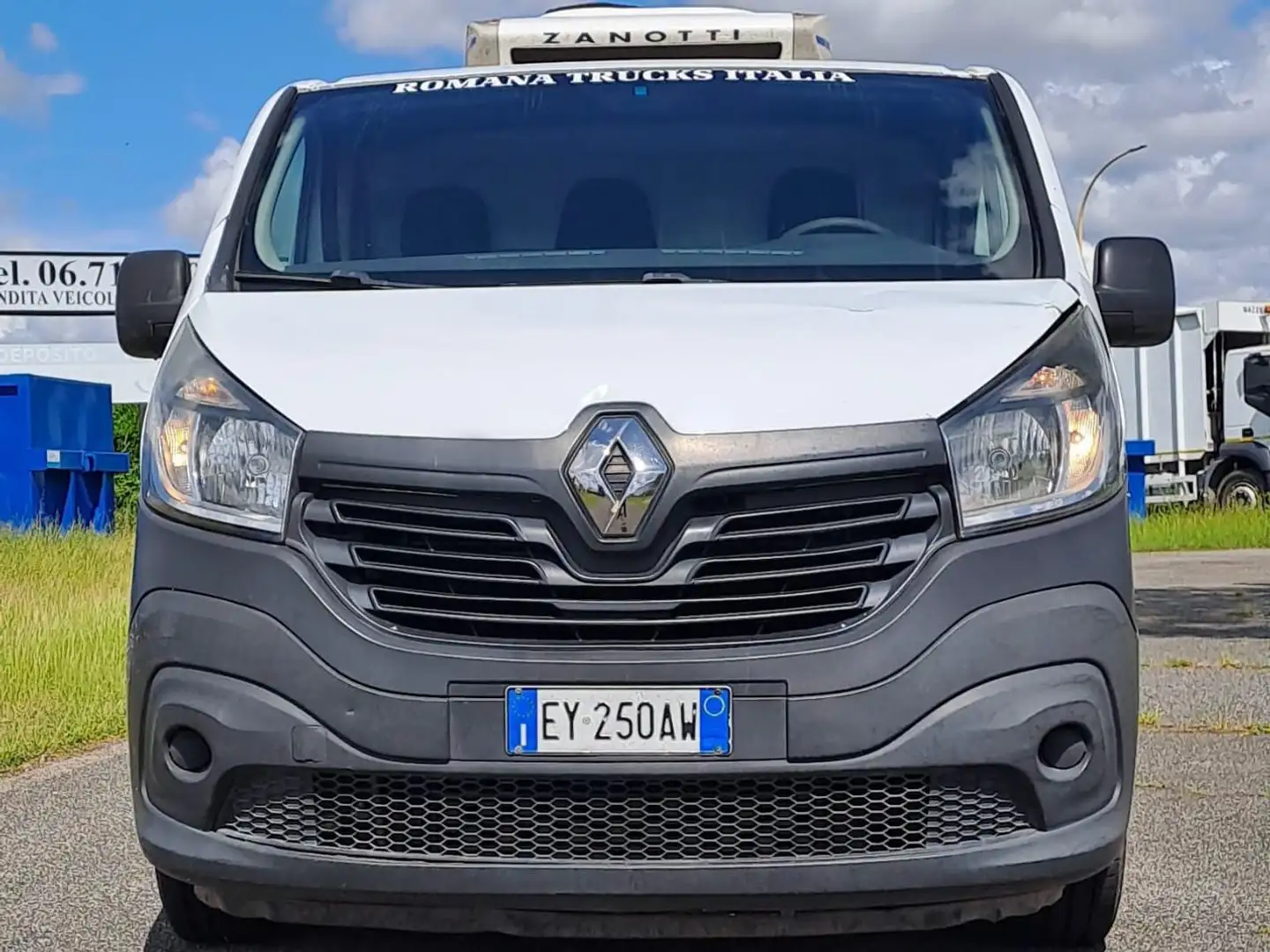 Renault Trafic FURGONE ISOTERMICO RENAULT TRAFIC Bianco - 2