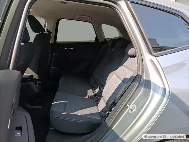 BMW 2 Series view 11