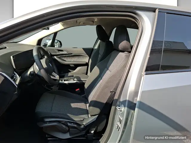 BMW 2 Series view 10