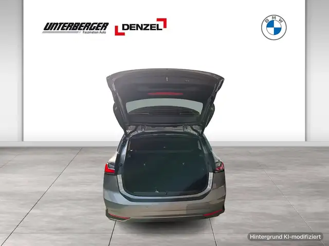 BMW 2 Series view 12
