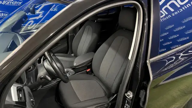 BMW X1 view 13