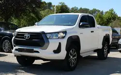 Toyota Hilux x-tra cab 2.4 150 ch legende
