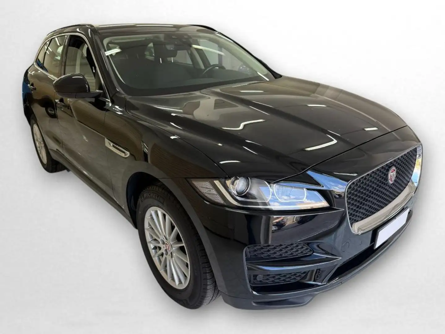 Jaguar F-Pace F-Pace 2.0d i4 Pure 180cv auto my20 Schwarz - 1
