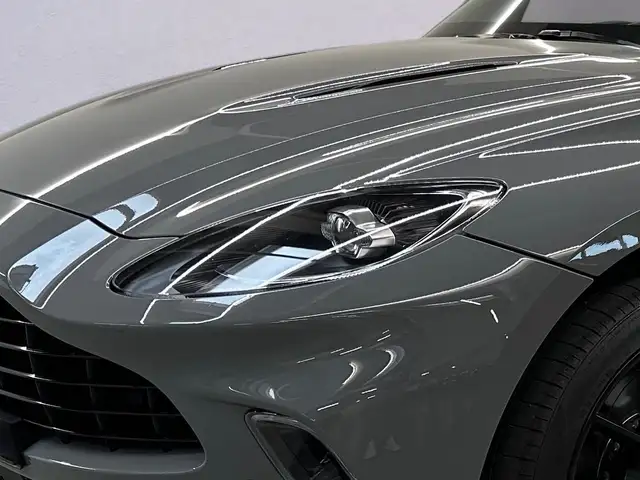 Aston Martin DBX view 5