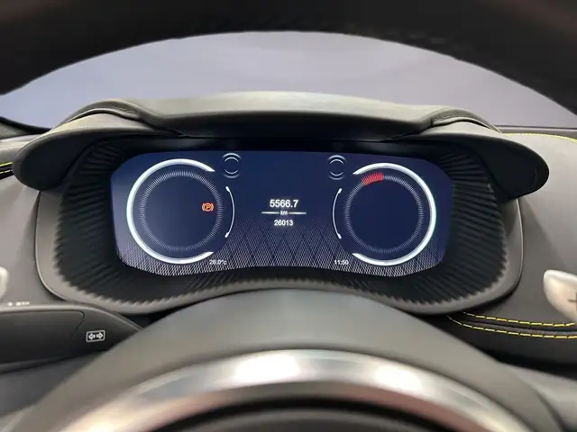 Aston Martin DBX view 8
