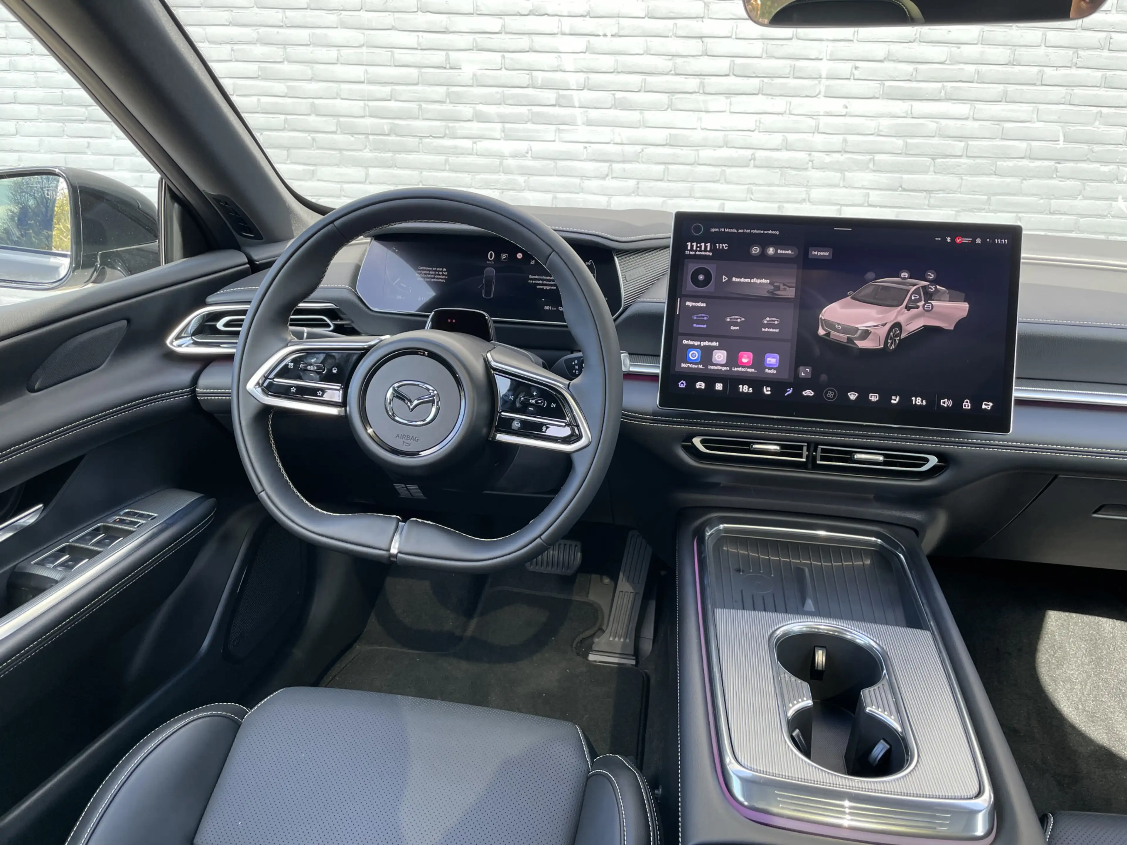 Mazda 6e Takumi Long Range 80 kWh | BLACK PACKAGE!! — photo 11