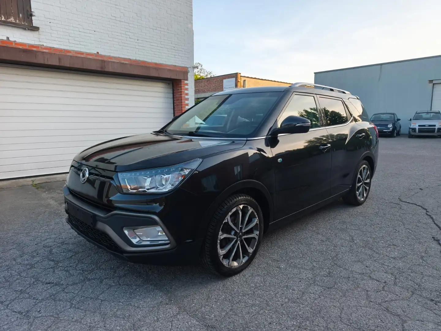SsangYong XLV e-XDi 160 2WD Crystal - 2