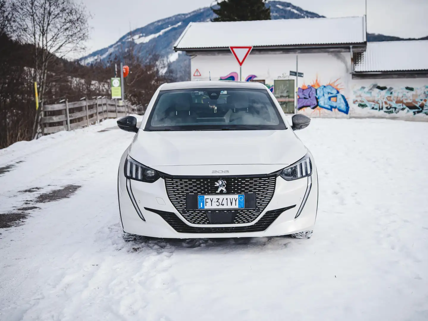 Peugeot 208 e- GT Blanc - 2