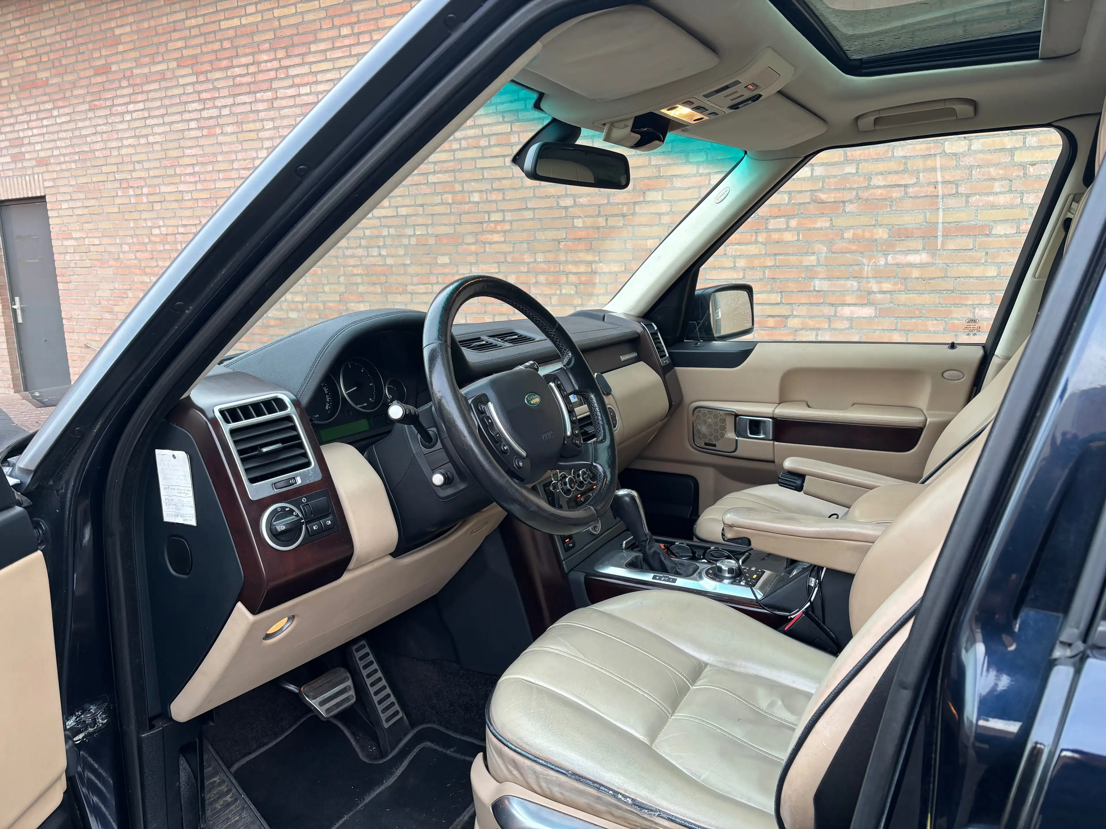 Land Rover Range Rover 3.8 — photo 5