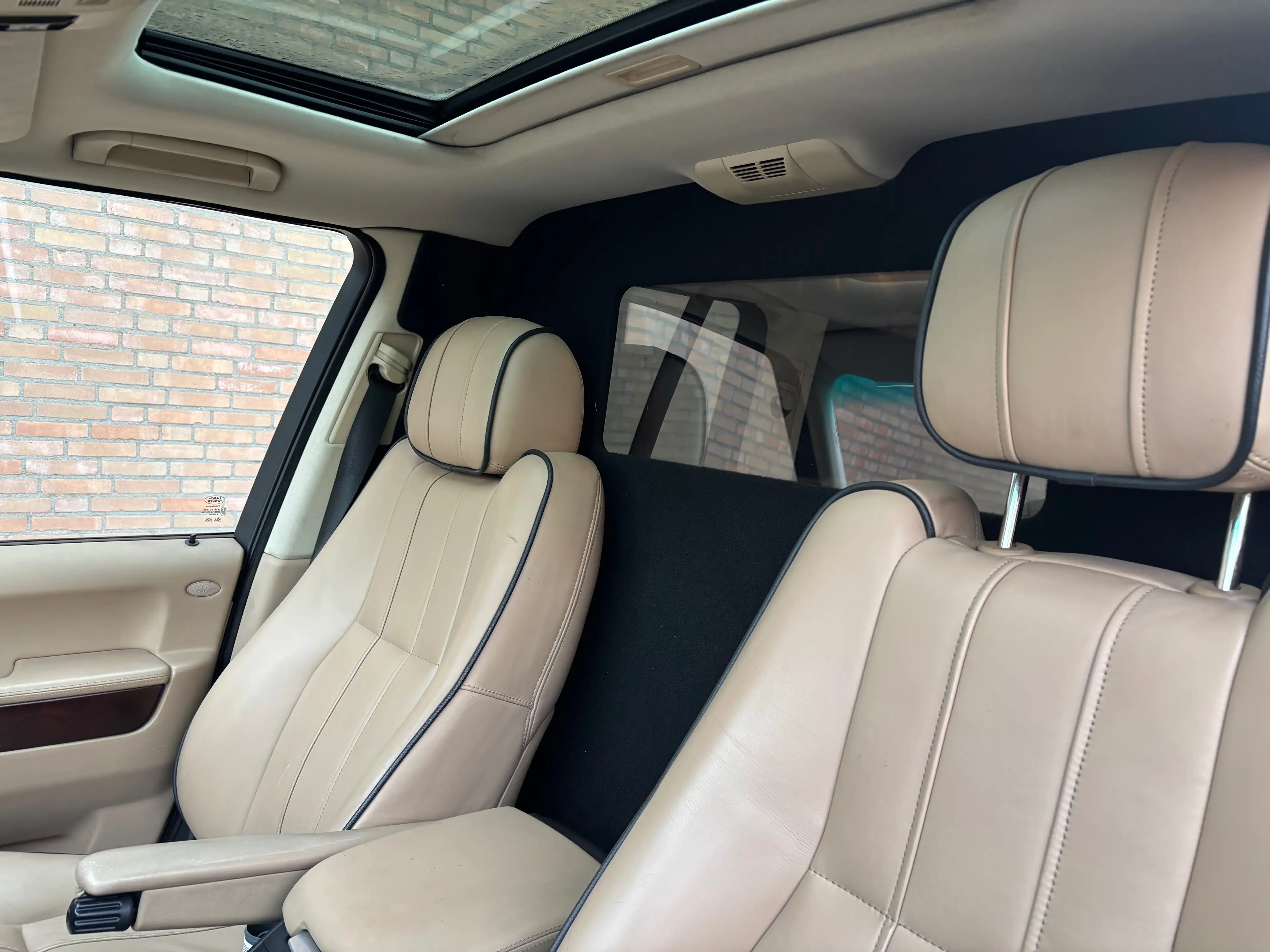Land Rover Range Rover 3.8 — photo 3